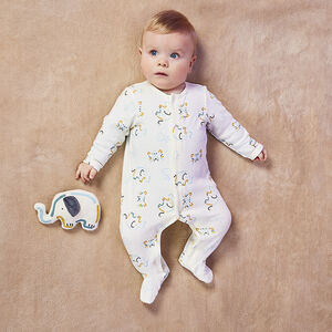 Pluche rammelaar olifant van fluweel voor babyjongen 