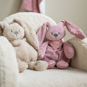 Pluche konijn met glow-in-the-dark halsdoek oudroze 30 cm 