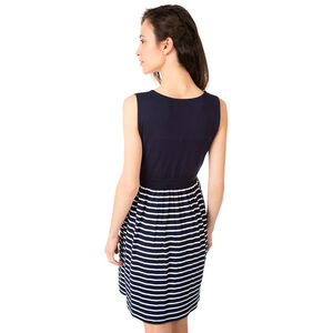 Gestreepte zwangerschapsjurk zonder mouwen in matrozenstijl 