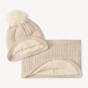 Set van 2 mutsen en snood in geribd gebreid met fantasietorsades, gevoerd met ecru sherpa meisjes 