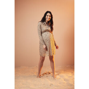 Zwierige zwangerschapsjurk met bloemenprint 