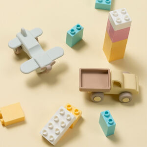 Set van siliconen vrachtwagen + vliegtuig 11 cm Beige 