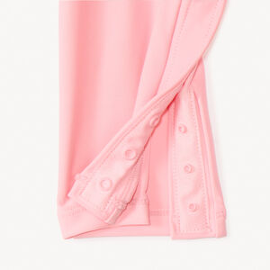 Zonnebrandwerende badpak voor meisjes in het roze. 