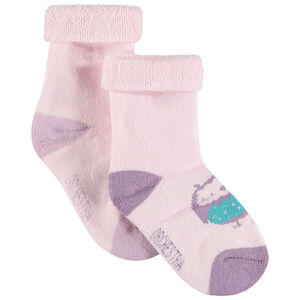 Set van 2 paar bij elkaar passende sokken met ingebreid egel- en uilenpatroon 