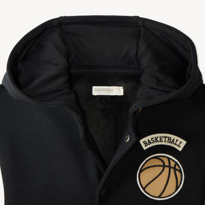 Jasje met capuchon voor jongens met geborduurde basketbal. 