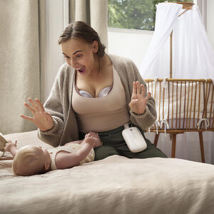 borstkolf mains-free met zuigfles 125 ml en bewaarzakjes 