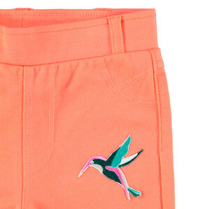 Slim fit jogging met geborduurde vogel en zakken 