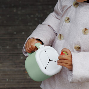Tasse Pick & Snack en silicone sage green 