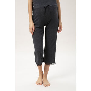 Korte broek van gemêleerd tricot met tule details 