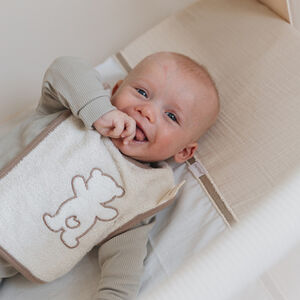 Slabbetje Velcro Small Bear Back 
