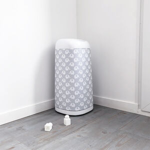 Housse pour poubelle à couches Dress up – Eléphants gris 