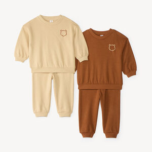 Set van 2 baby joggingsets van gebreid fleecemateriaal met berenborduring 