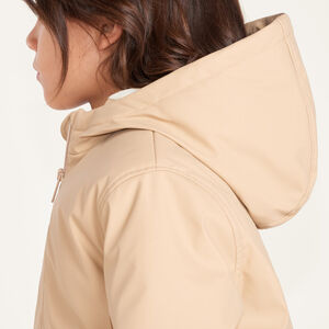 Jongens parka van rubber, gevoerd met microfleece en met capuchon. 