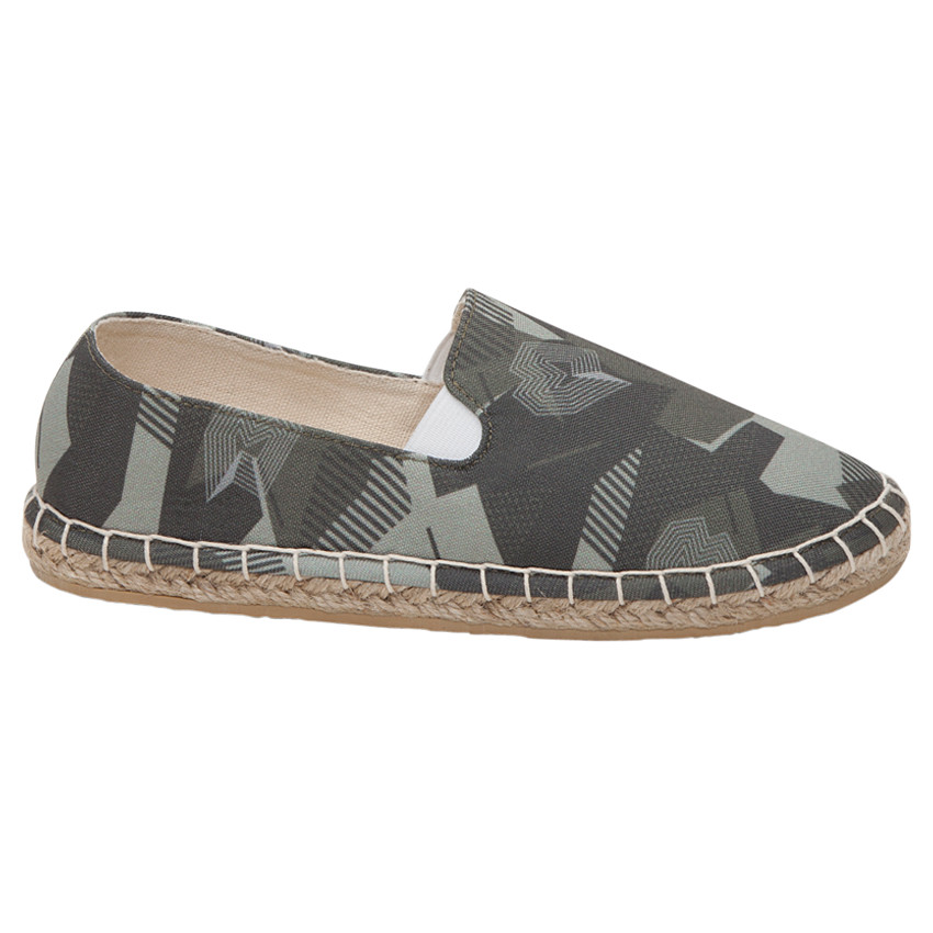 Espadrilles van stof met overal army patroon 