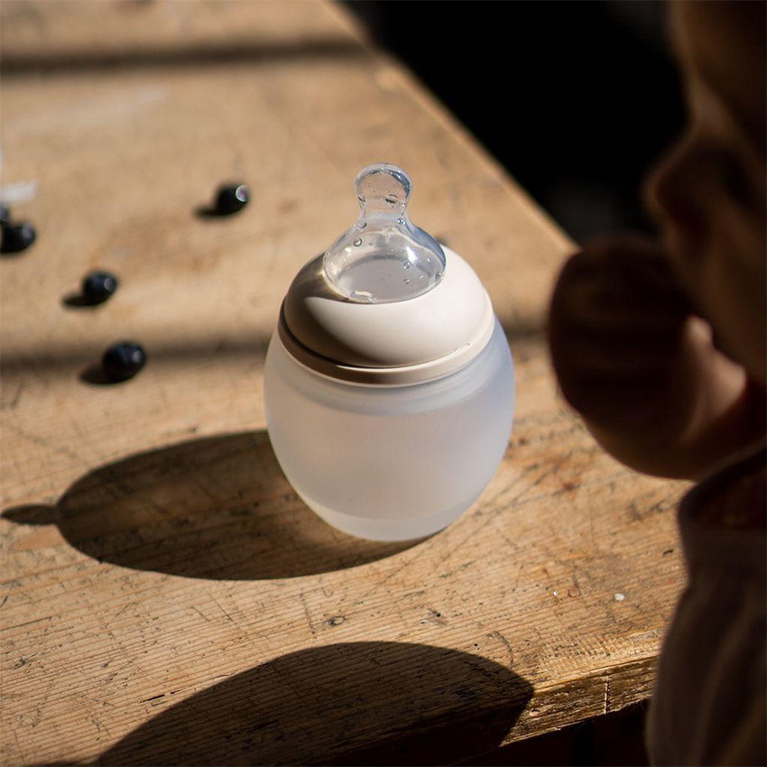 Biberon silicone 150 ml tétine débit lent Sand 