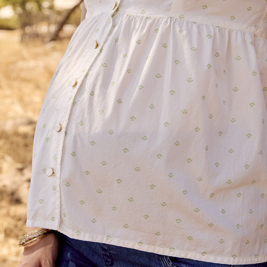 Chemisier manches courtes volantées et imprimé pour femme 