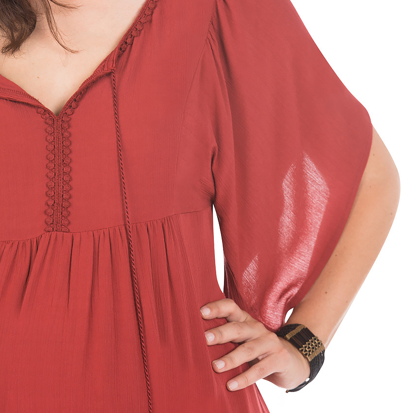 Top de grossesse ample avec broderies 