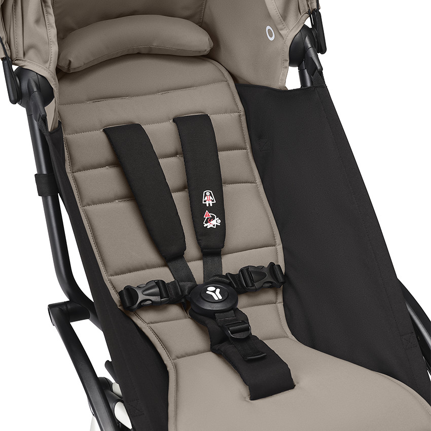Poussette Stokke® YOYO³ à partir de 6 mois - cadre blanc/taupe 