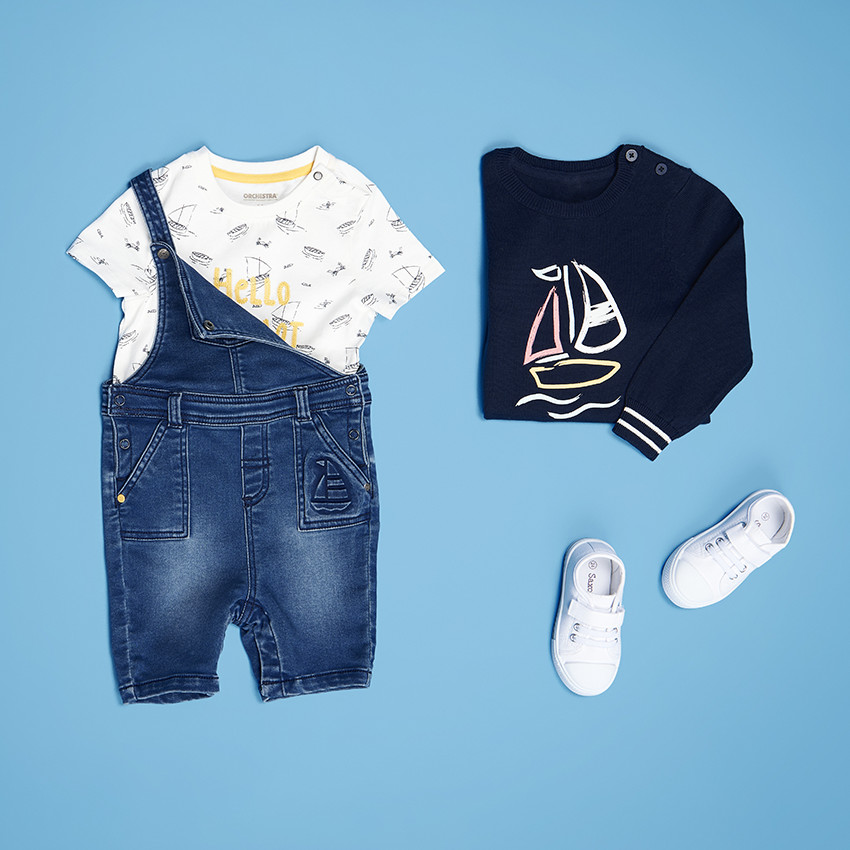 Salopette courte avec visuel voilier embossed pour bébé garçon 