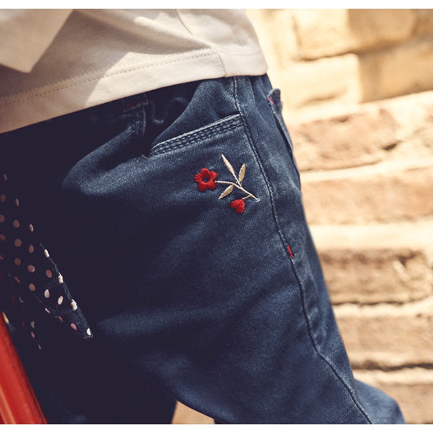 Jeans met riem en borduurwerk voor baby meisjes 