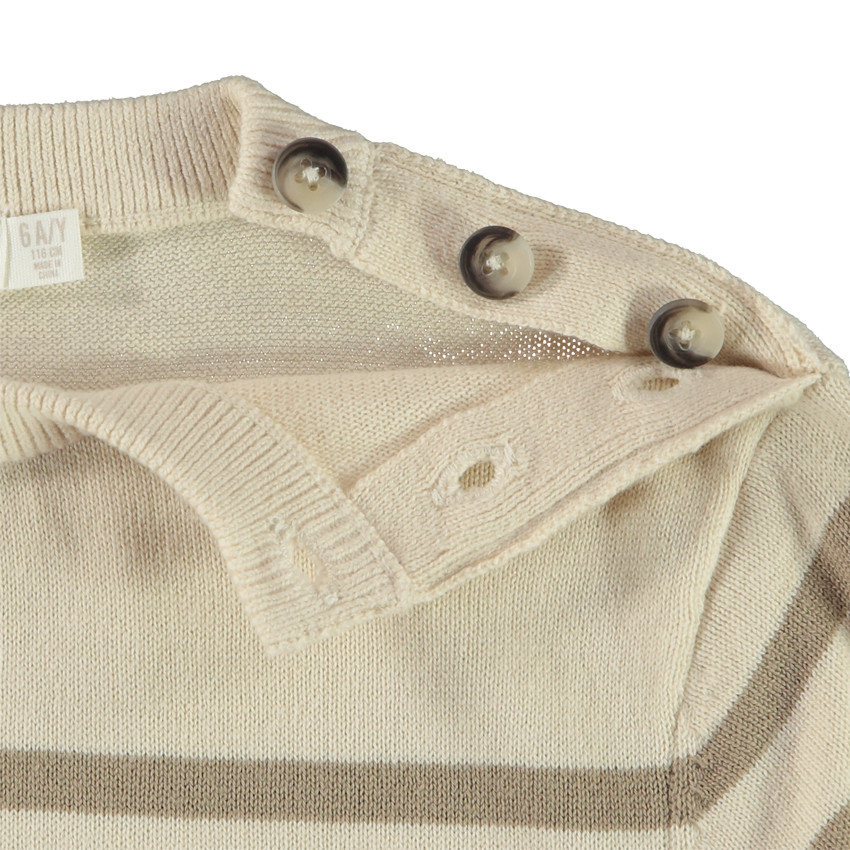 Gestreepte gebreide trui met knopen voor jongens 