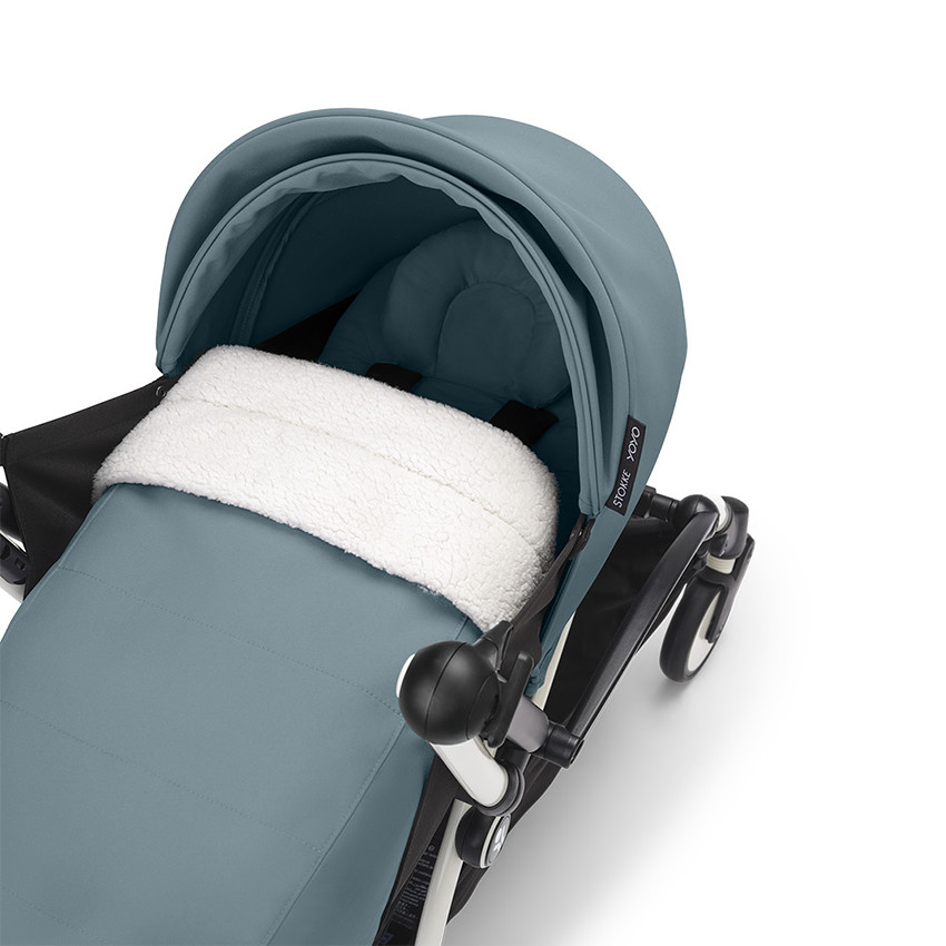 Kinderwagen Stokke® YOYO³ vanaf de geboorte tot 3 jaar – Frame wit/aqua  