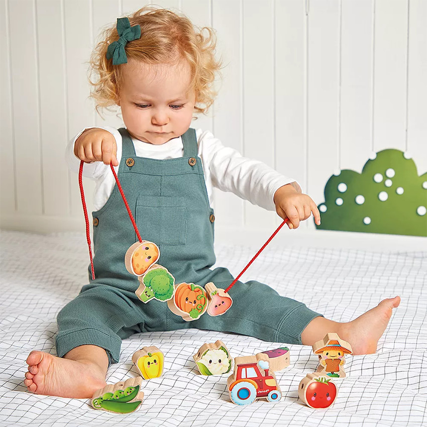 11 perles en bois à enfiler Potager 