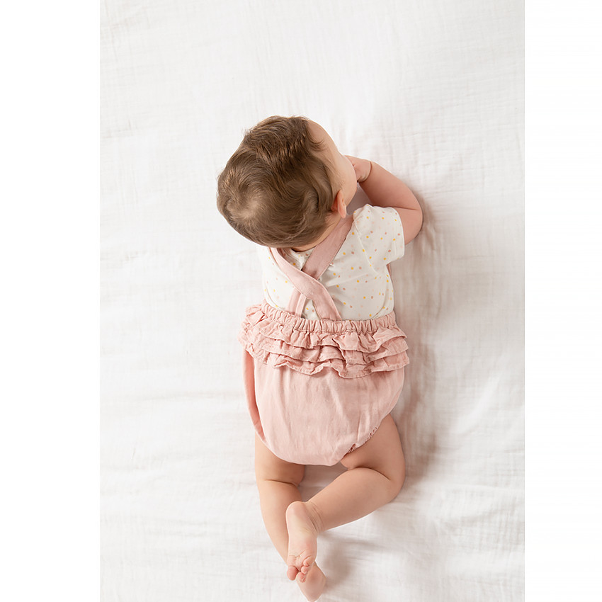 Ensemble t-shirt + salopette pour bébé fille 