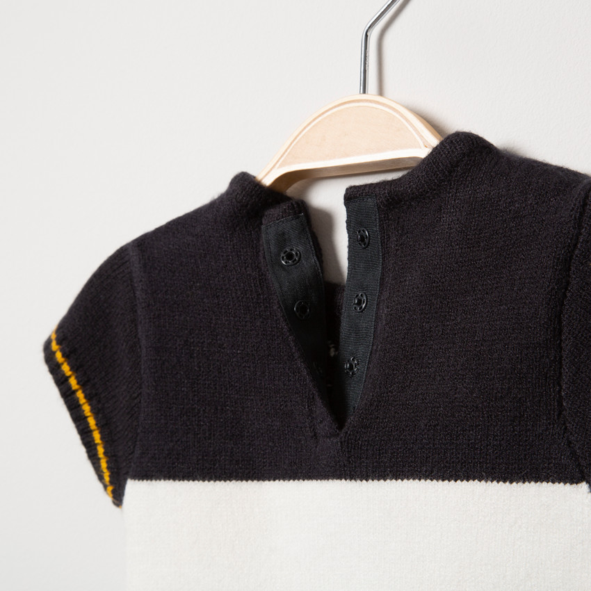 Jurk met korte mouwen van tricot met muis van jacquard en met strik 