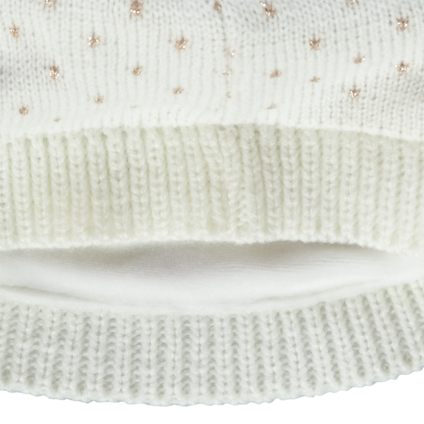 Bonnet en tricot avec pompon pour bébé fille 