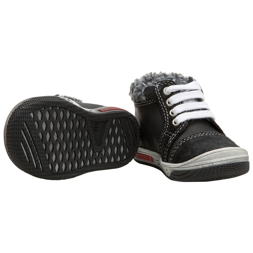 Lederen laarsjes met veters en hals van imitatiebont 