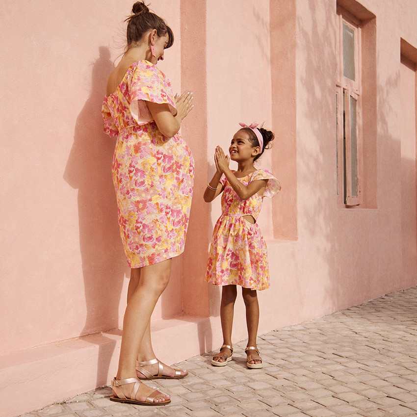 Korte mouwen jurk in seersucker met bloemenprint voor meisjes 