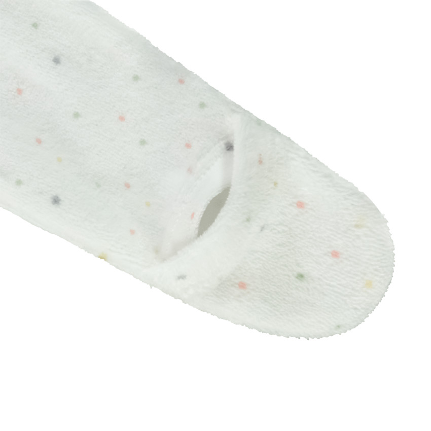 Pyjama van fluweel met stippen voor premature baby