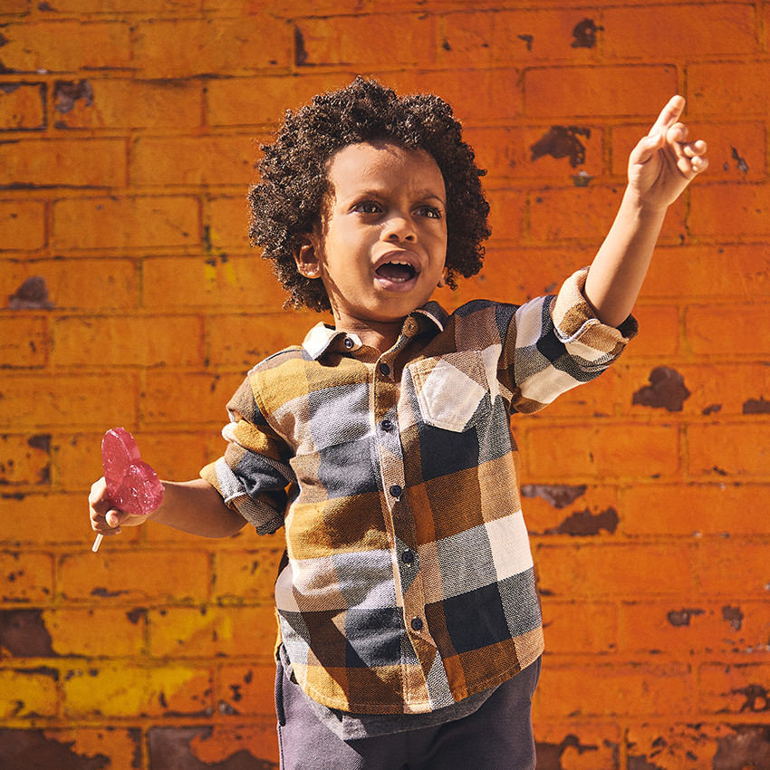 Baby jongens hemd met lange mouwen en ruitjes 