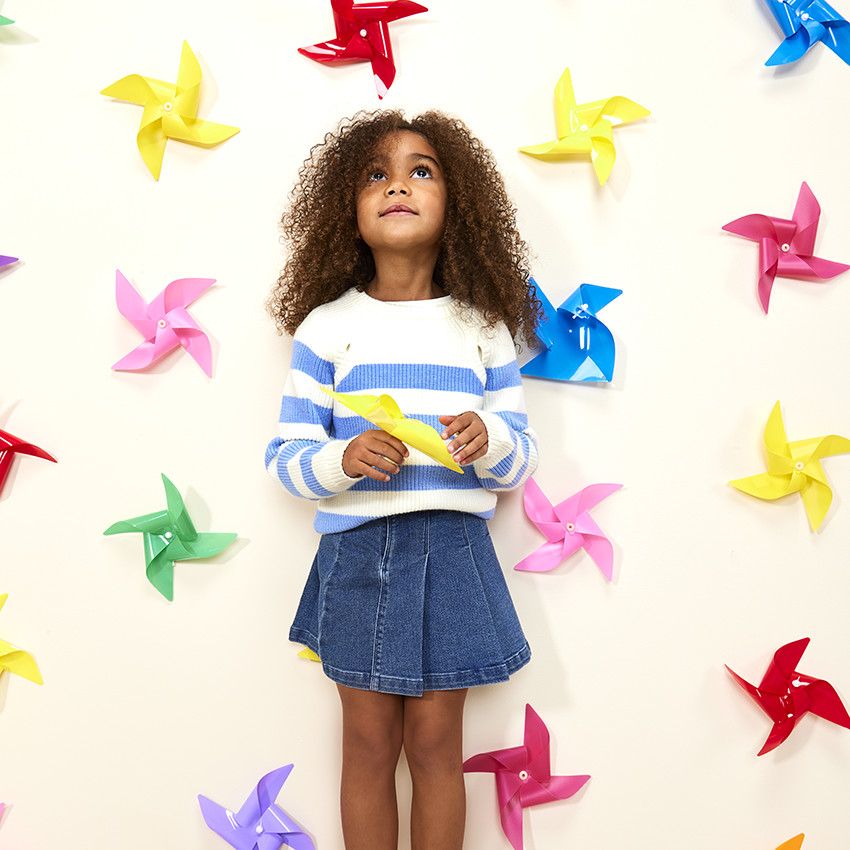 Pull en tricot rayé avec emmanchures ajourées pour fille 