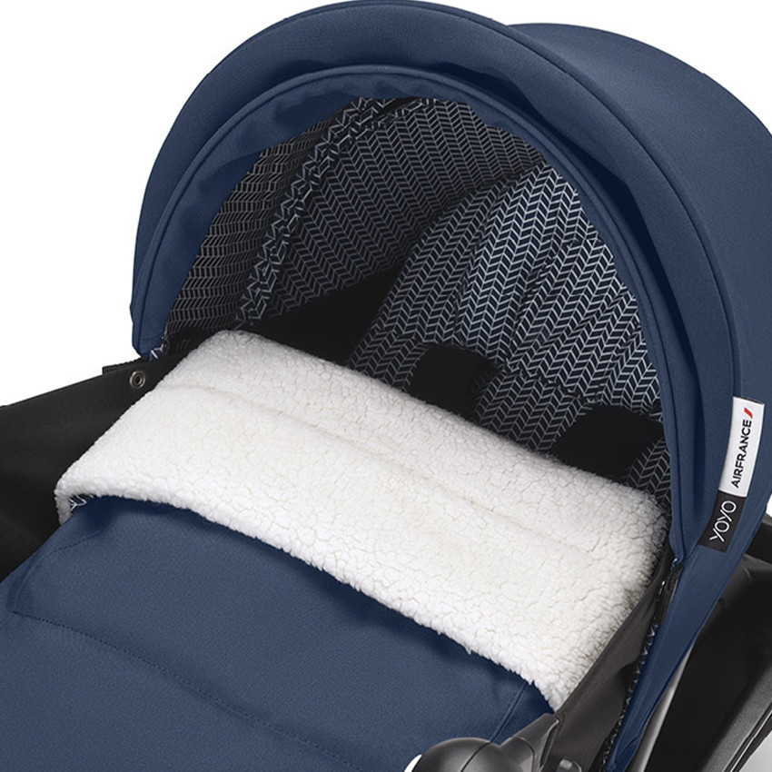 Poussette Stokke® YOYO³ de la naissance à 3 ans - cadre noir/bleu Air France 