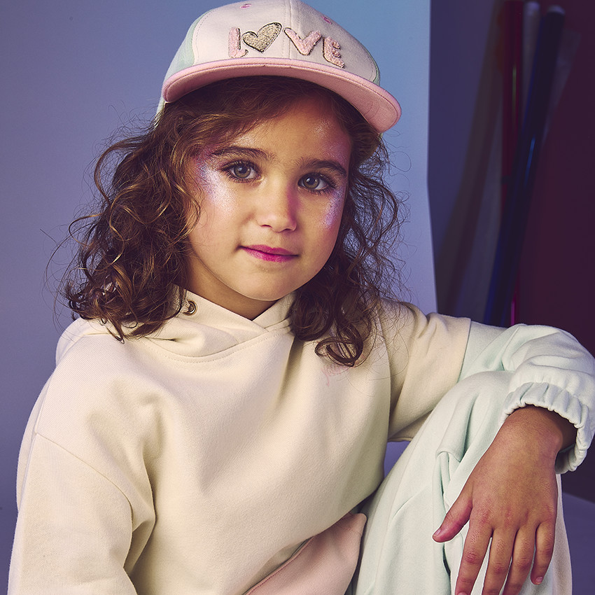 Casquette effet colorblock avec écriture brodée pour fille  