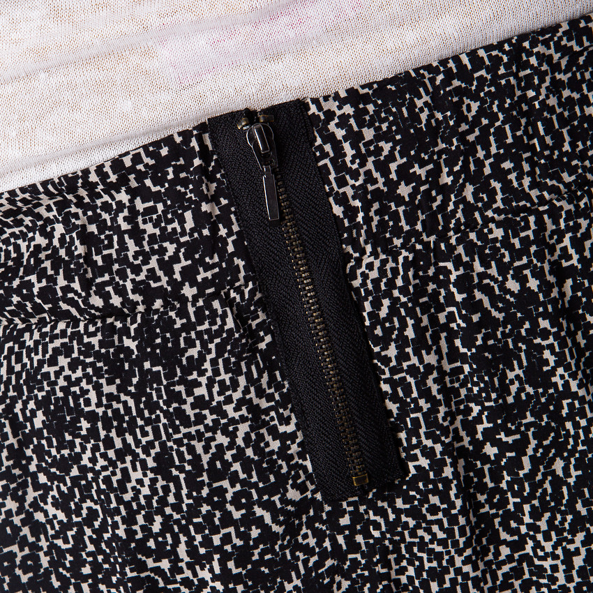 Korte rok met soepele print  