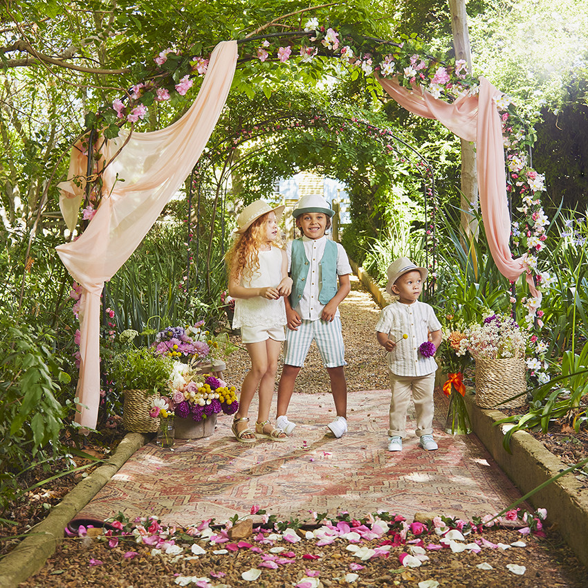 Bermuda en toile avec rayures placées pour garçon 