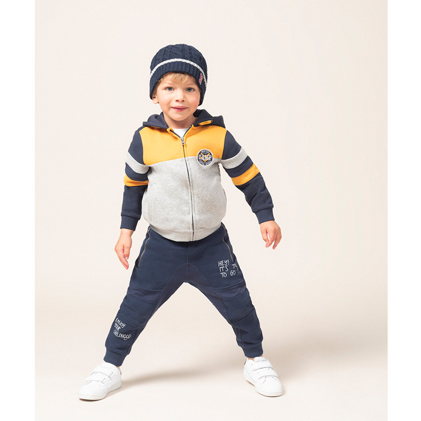 Bonnet en tricot torsadé doublé jersey 