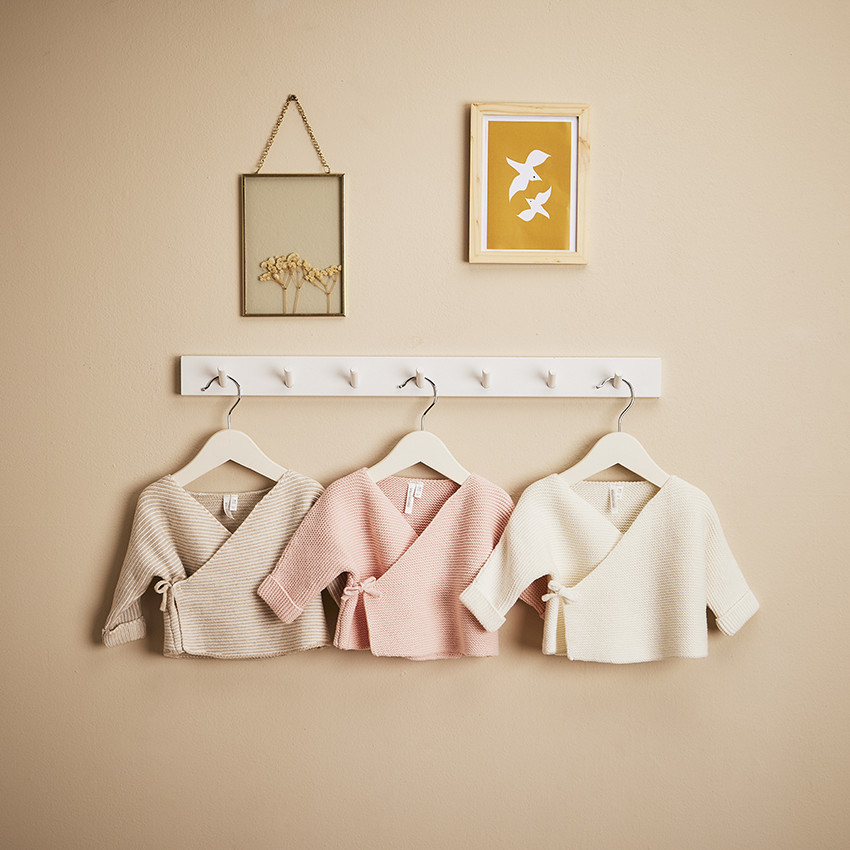 Gilet en tricot point mousse effet cache-coeur pour bébé fille 