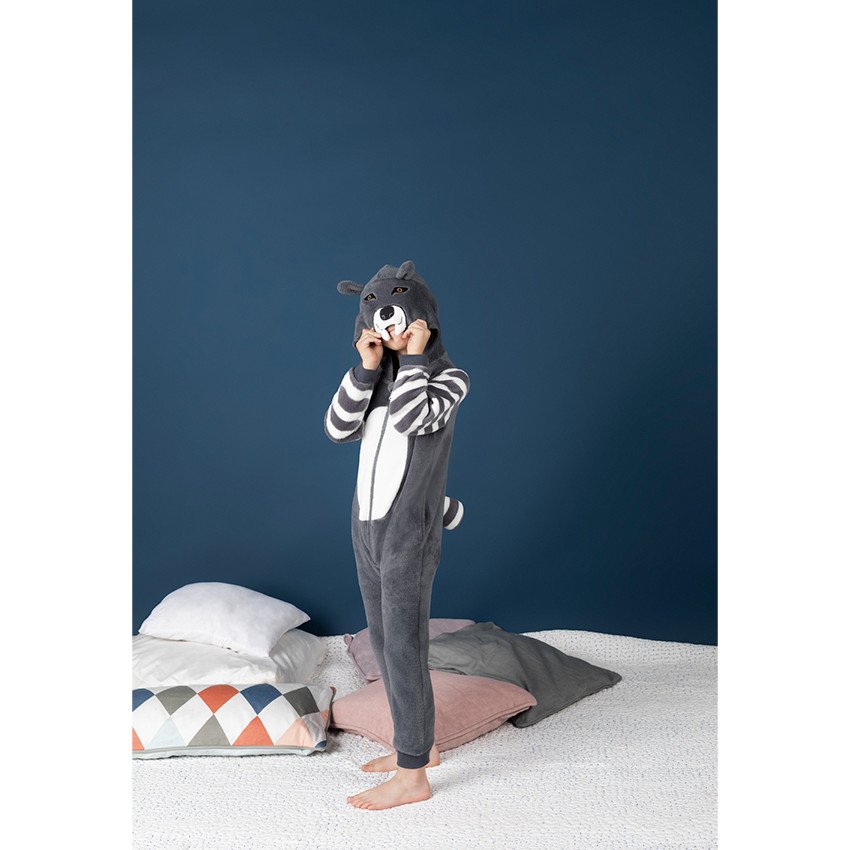 Surpyjama loup en polaire avec détails en relief 