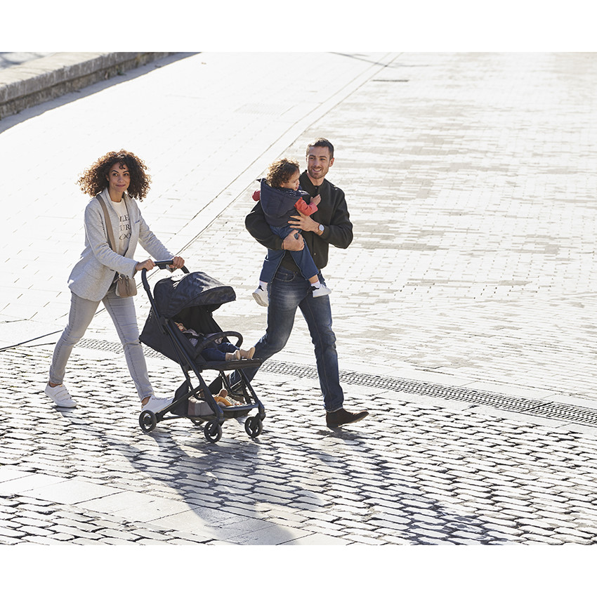 Poussette compacte Aria Basic bleu 