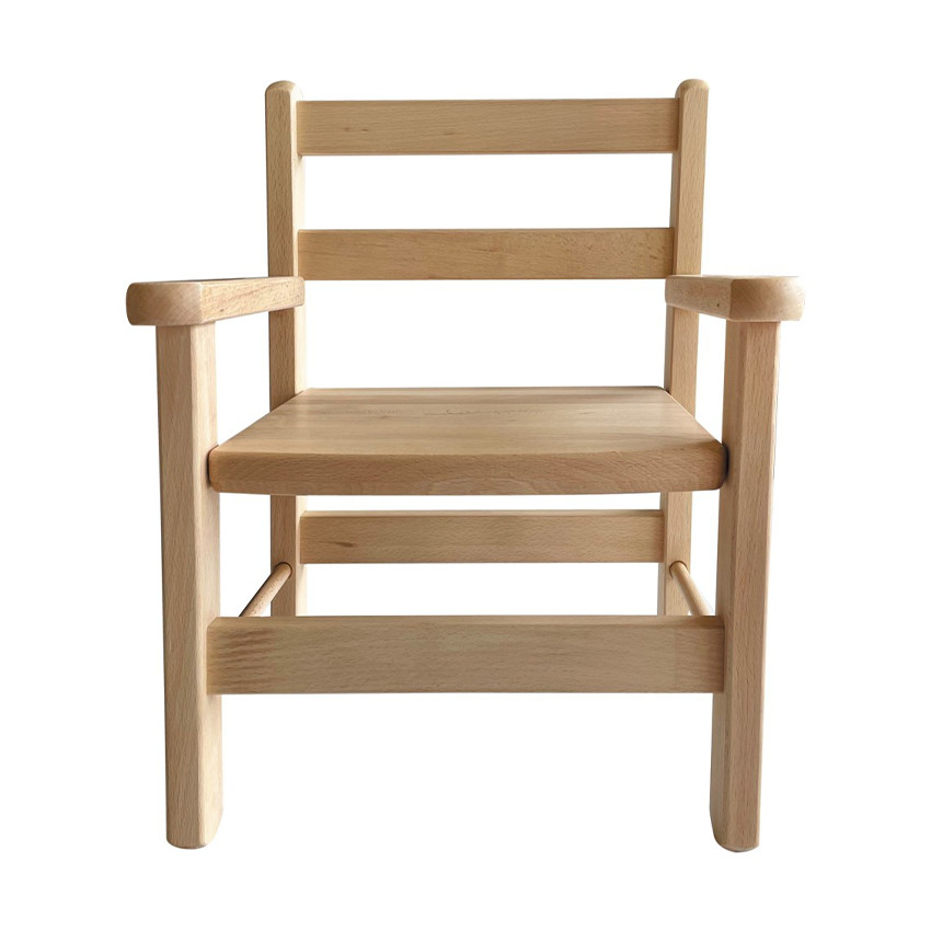 Petit fauteuil Juliette en bois vernis 