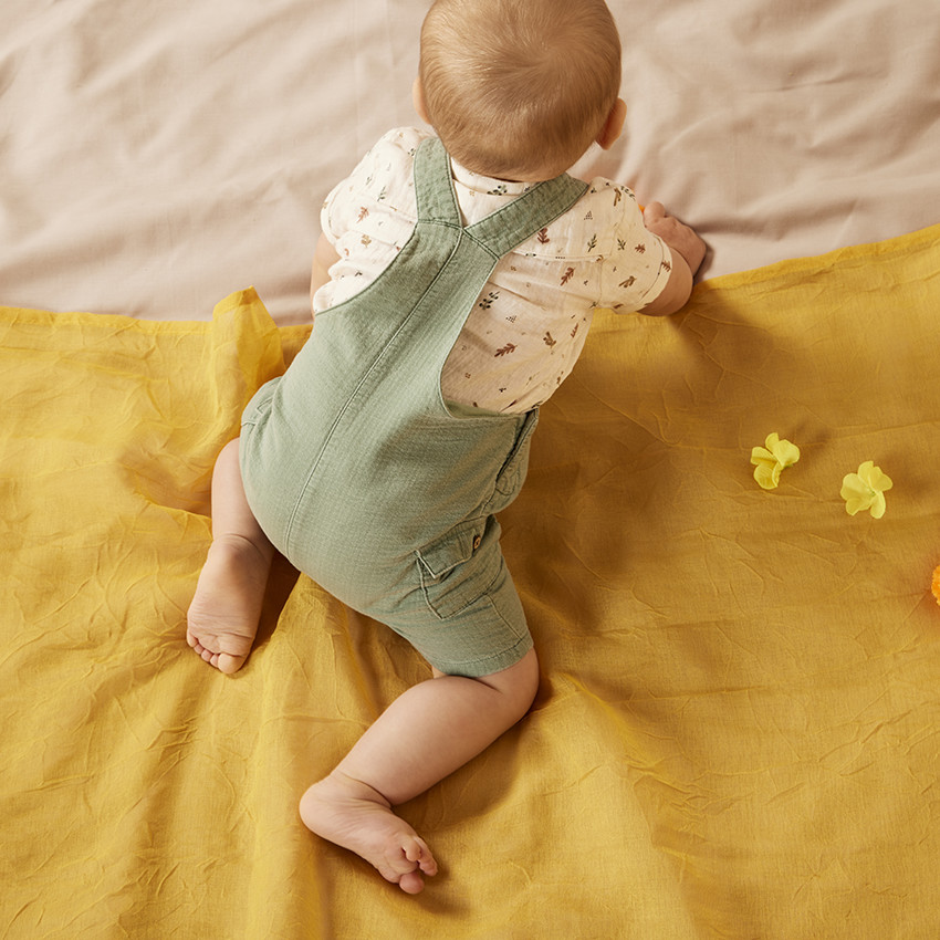 Set van 2 stuks met geborduurde salopette voor baby jongen 