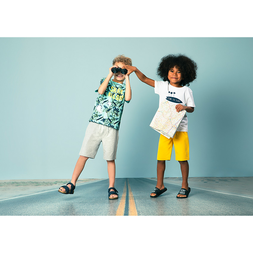 Ensemble à t-shirt imprimé et bermuda uni pour enfant garçon 