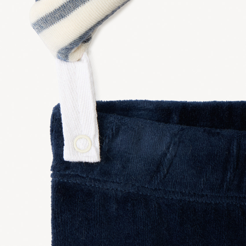 Pyjama 2 pièces en velours rayé pour bébé garçon avec finitions différentes selon l'âge 