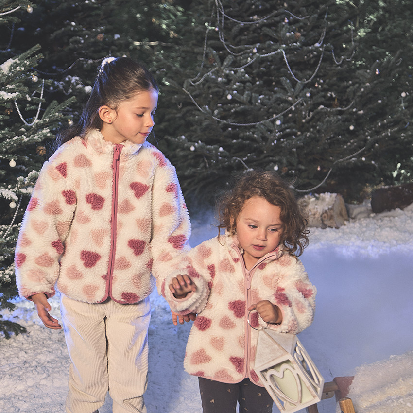 Jas in sherpa met hartenprint voor meisjes 