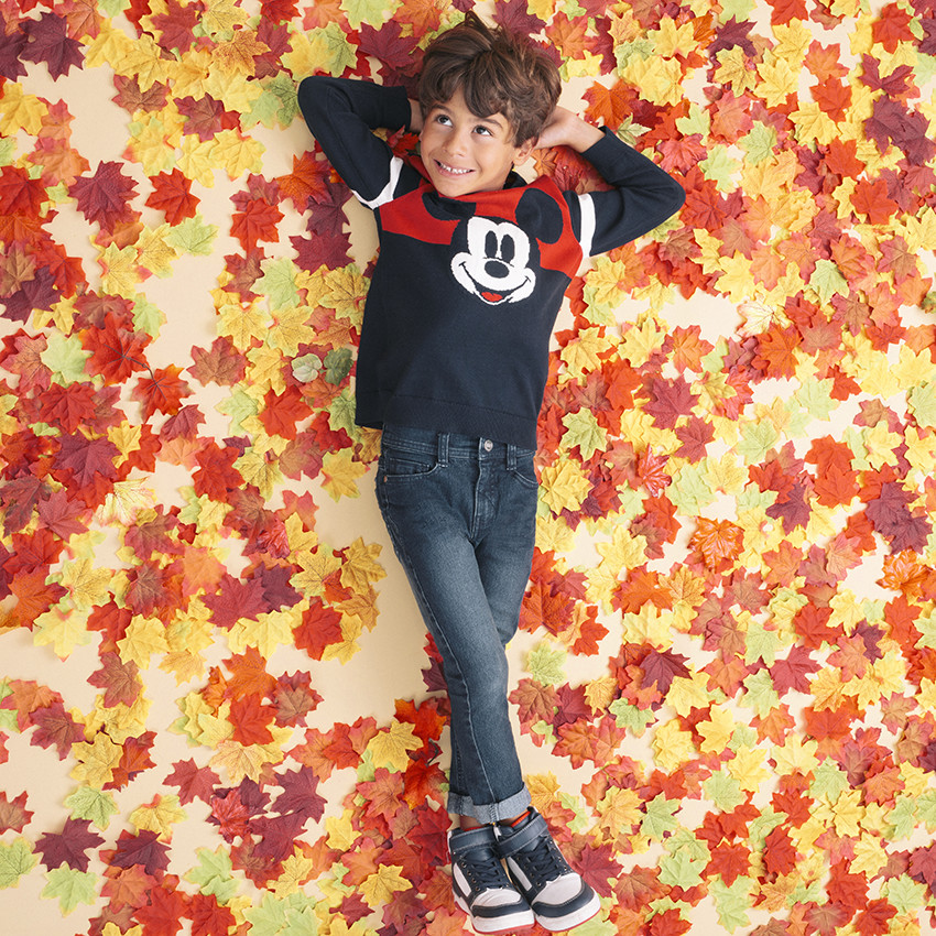 Pull en tricot bicolore motif Mickey Disney 