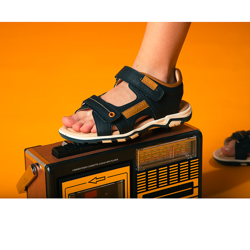 Sandales velcro à empiècements contrastés pour garçon 